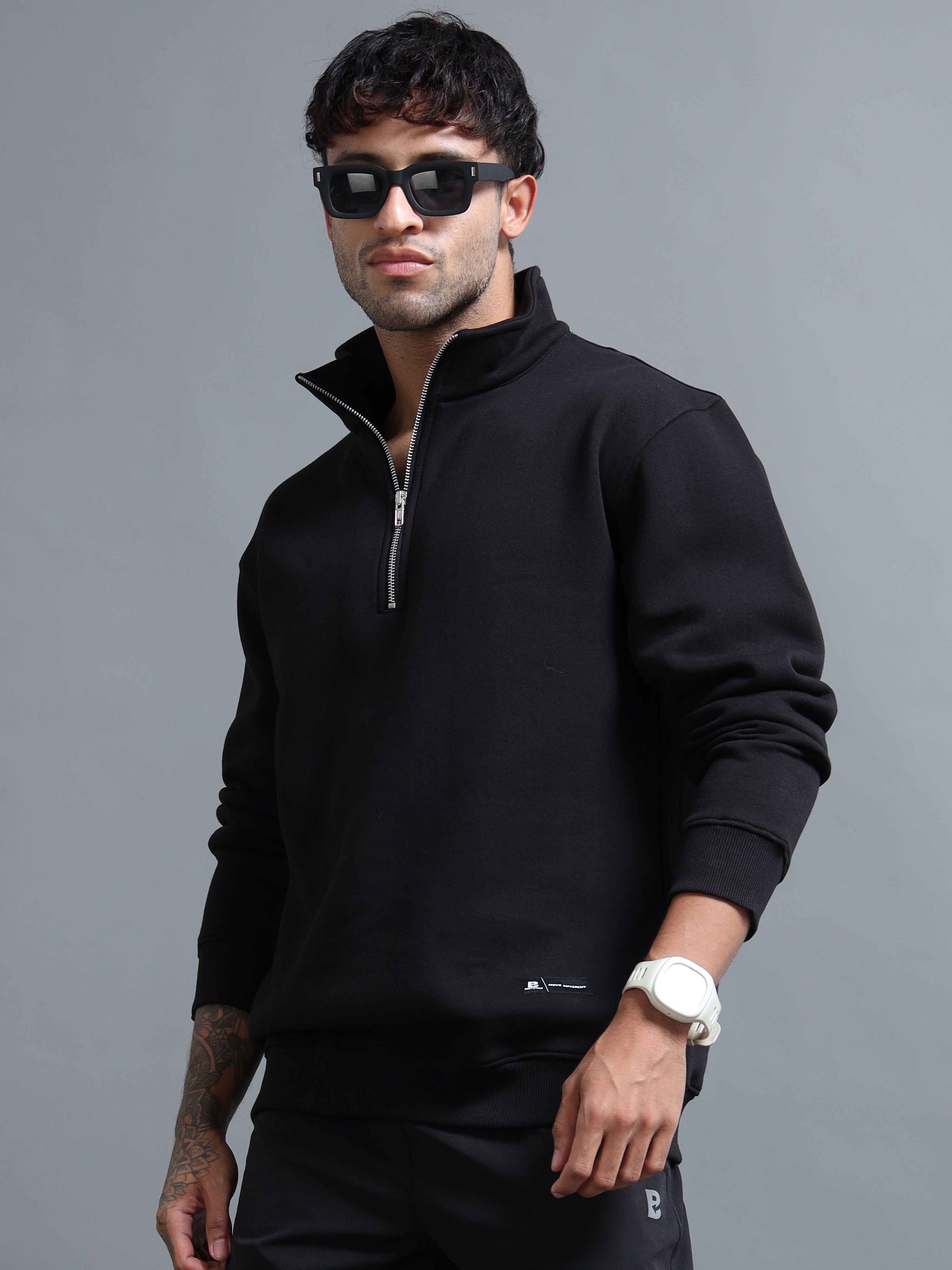 EASE ZIPPER SWEATSHIRT (BLACK)