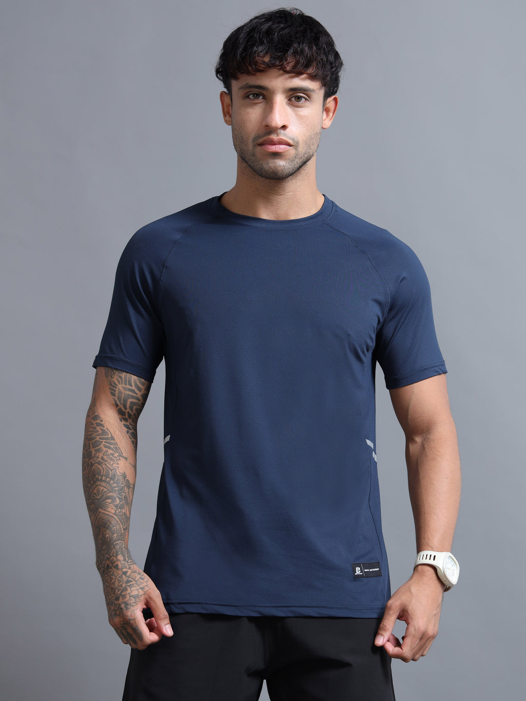 MOVE T-SHIRT (NAVY BLUE)