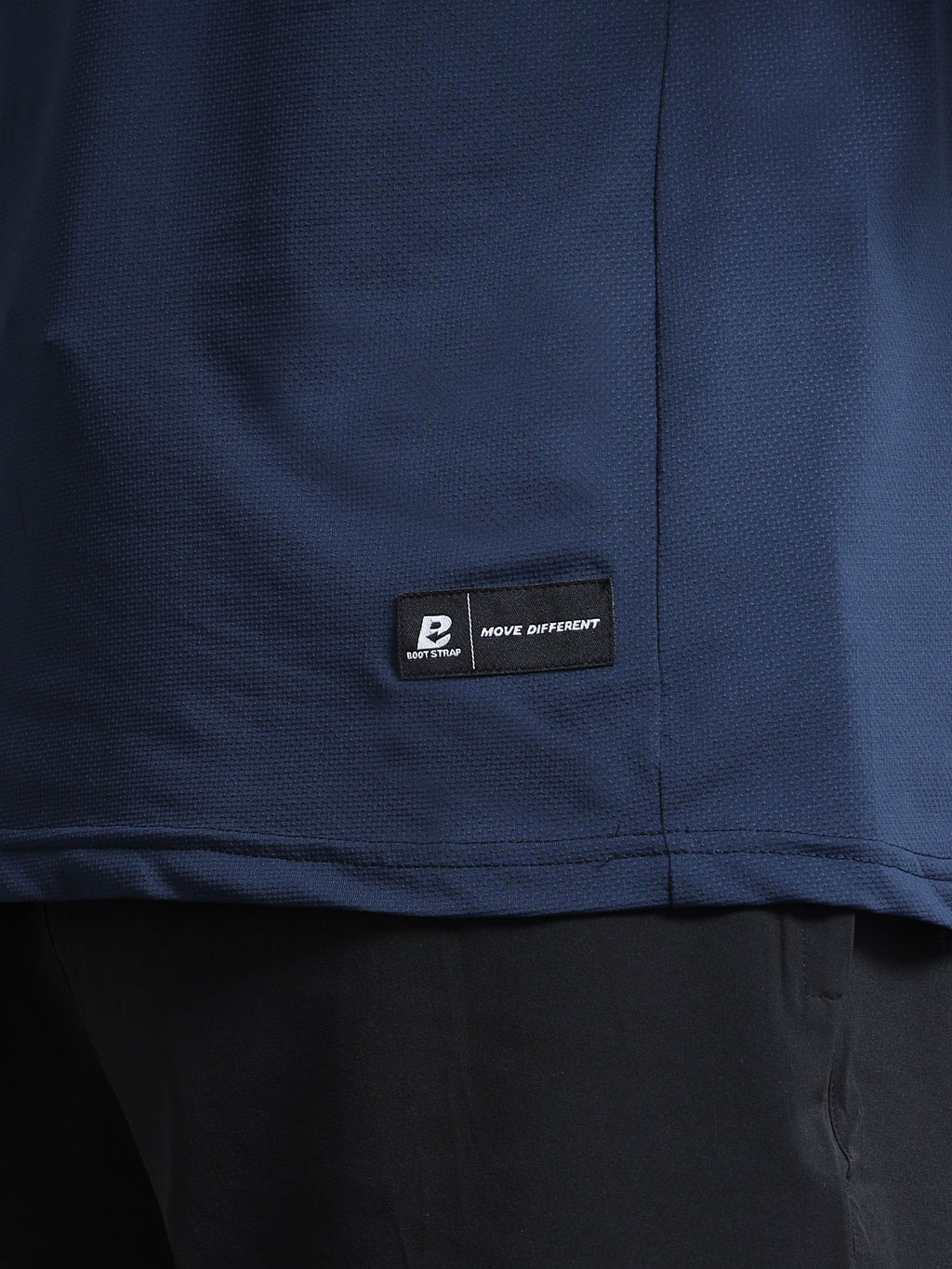 MOVE T-SHIRT (NAVY BLUE)