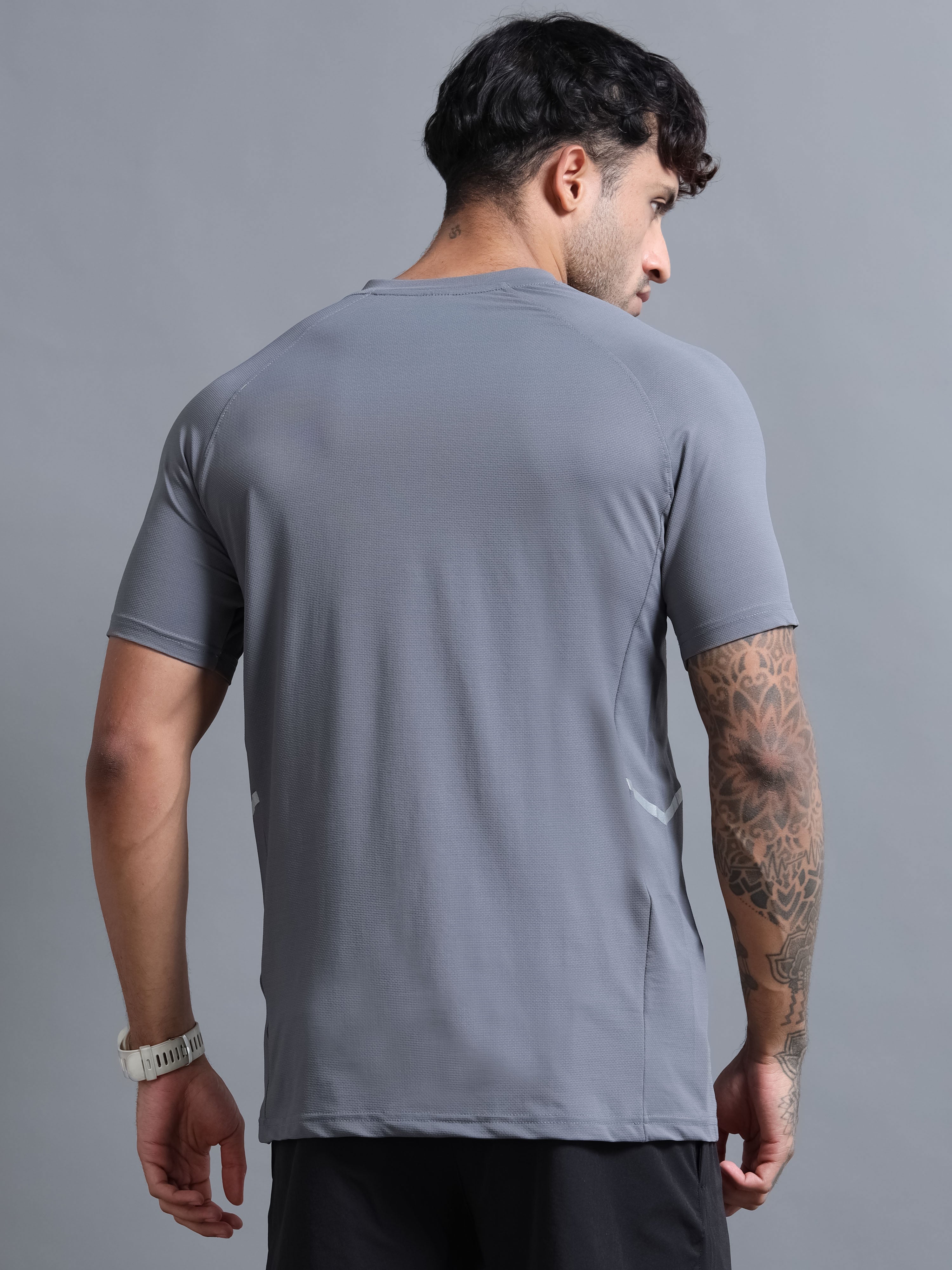 MOVE T-SHIRT (GREY)