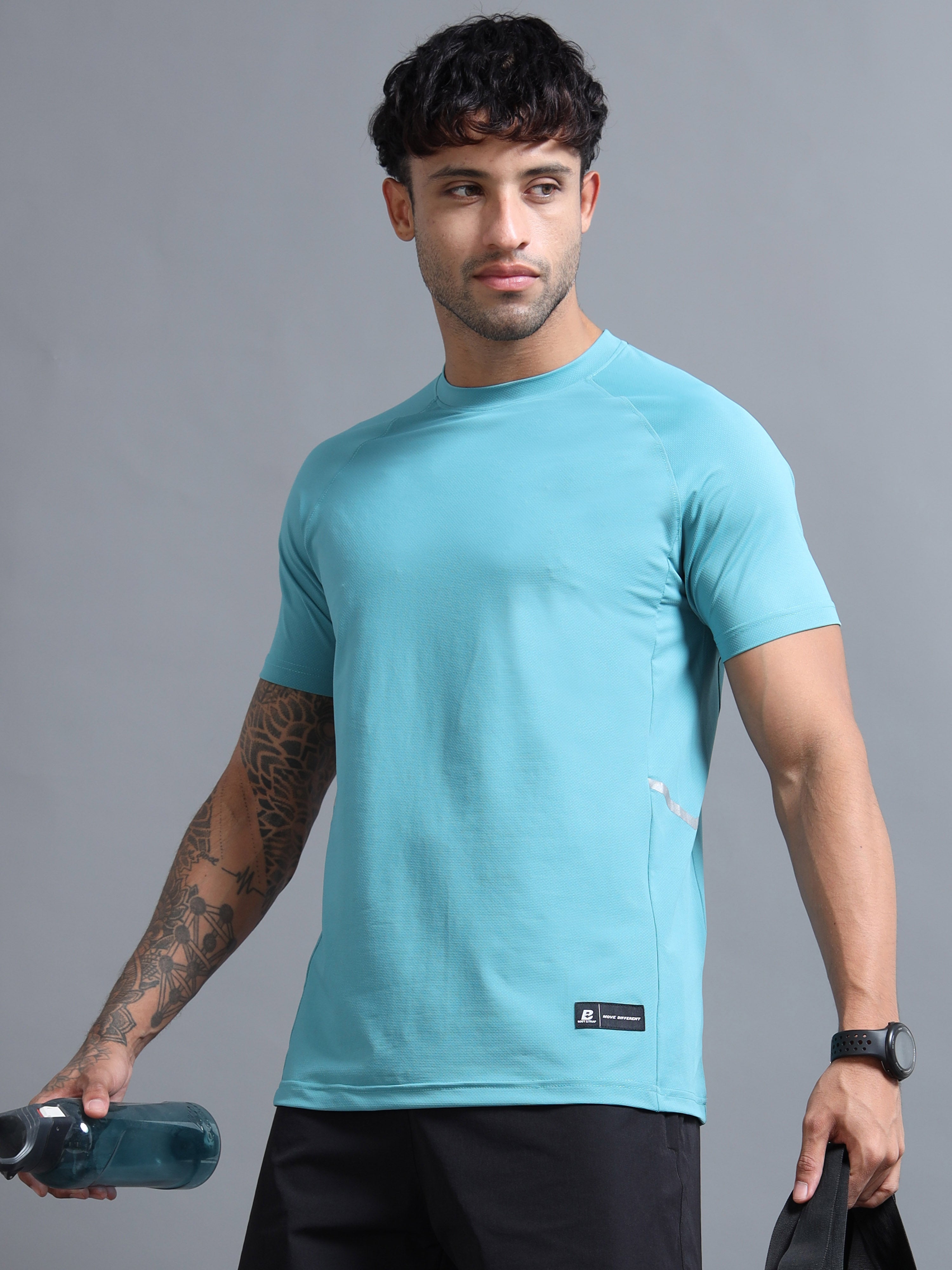 MOVE T-SHIRT (WATERFALL BLUE)