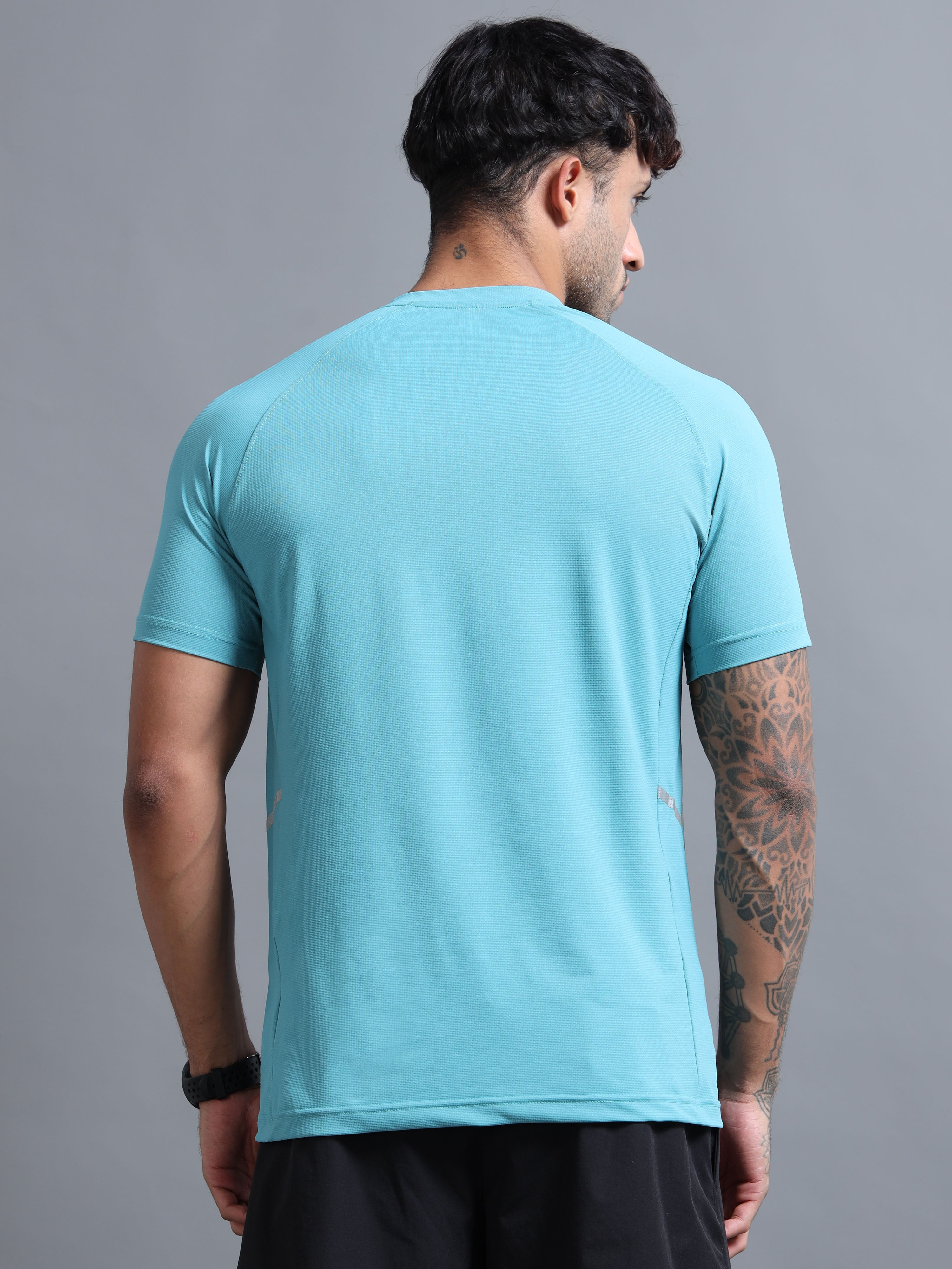 MOVE T-SHIRT (WATERFALL BLUE)